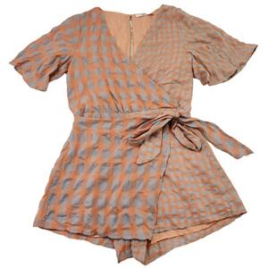 Talulah Women's Peach & Blue Gingham Wrap Tie‎ Waist Short Sleeve Romper. Size M
